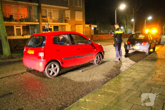 Vrouw gewond bij botsing