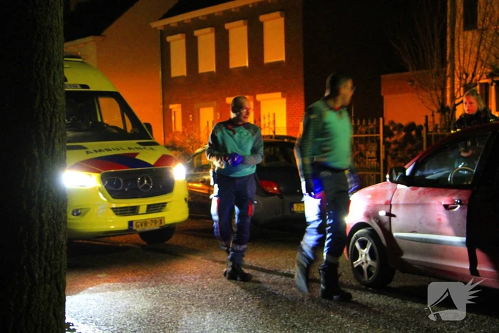 Vrouw gewond bij botsing