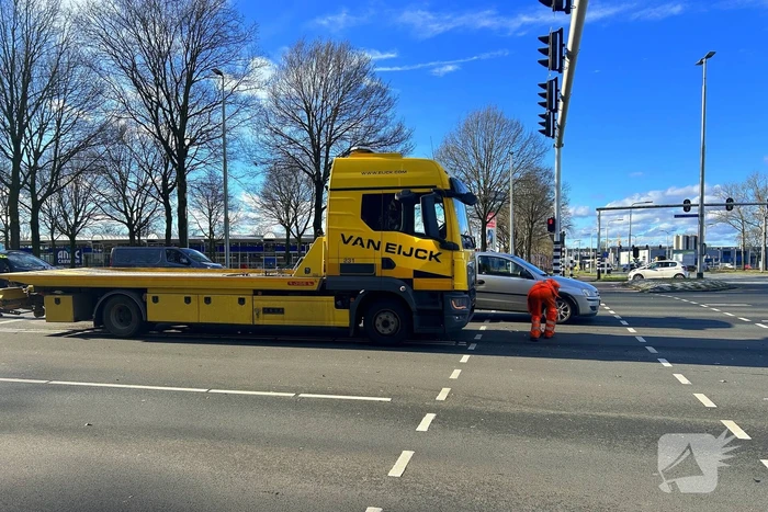 Flinke schade na kop-staartbotsing