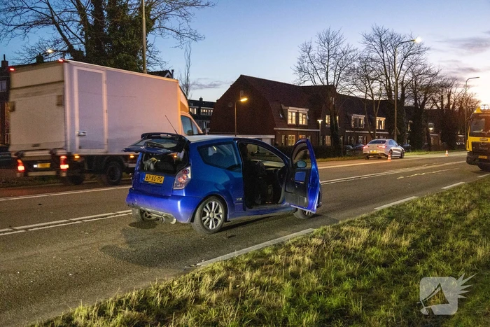 Auto te water na botsing