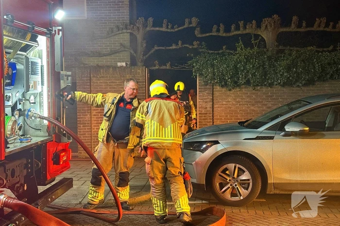 Brand in garage van woning