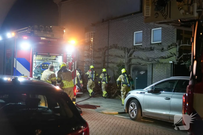 Brand in garage van woning