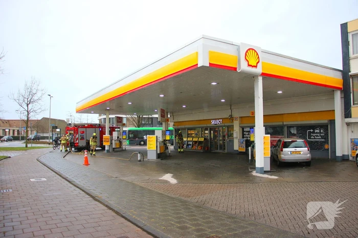 Benzinetank loopt leeg tijdens tanken