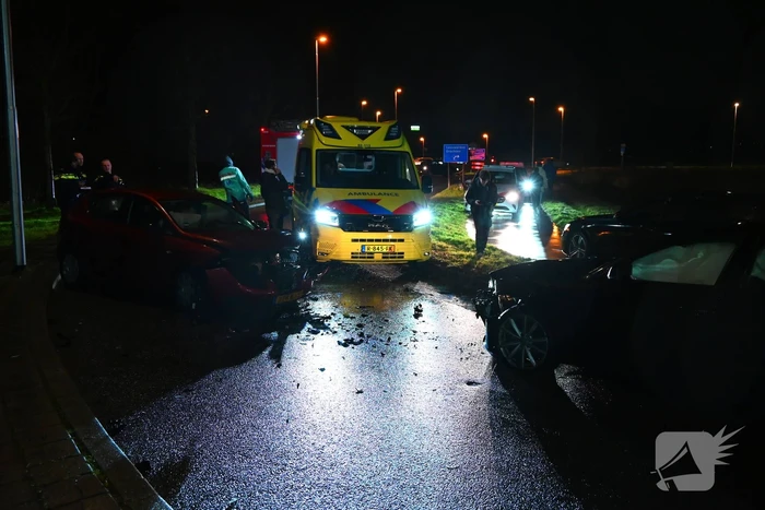 Gewonde bij frontale aanrijding