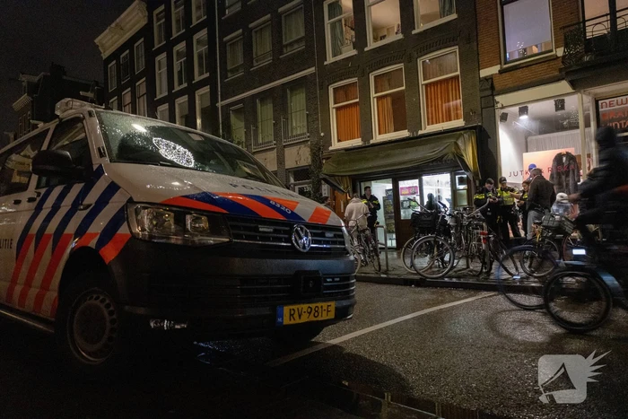 Winkel eigenaar gewond na overval