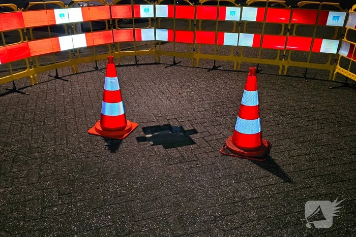 Straat afgesloten vanwege sinkhole