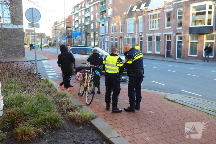 Fietser onderuit na aanrijding