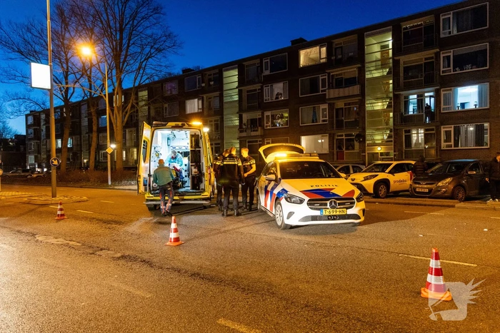 Fietser ernstig gewond bij botsing met auto