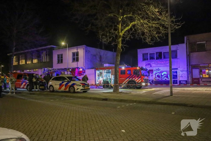 Grote brand bij verzamelgebouw voor bedrijven