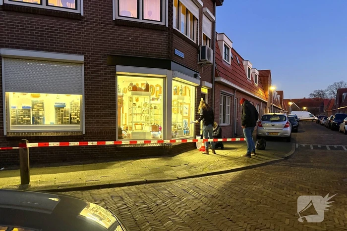 Onderzoek naar gewapende overval op klokkenwinkel
