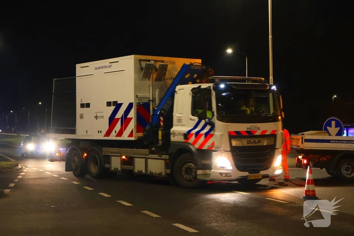 Persoon geschept door auto en overlijd op straat