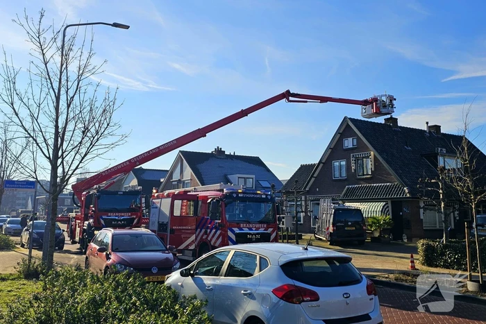 Brandweer treft vermoedelijk asbest aan tijdens schoorsteenbrand