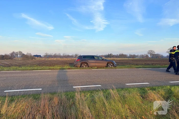 Automobilist verliest macht over het stuur en belandt in greppel