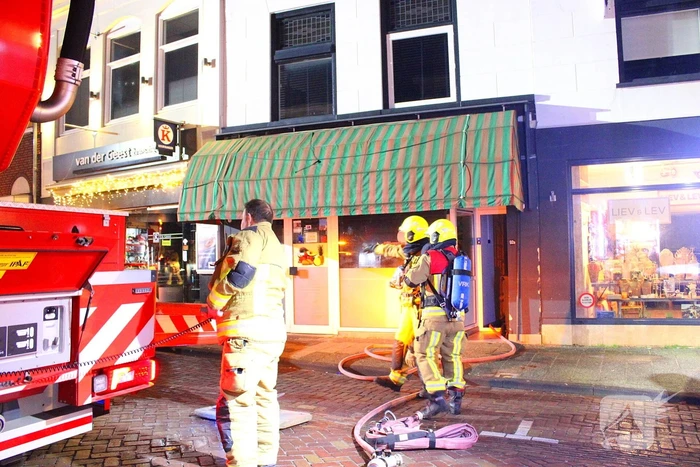 Veel rook bij brand in woning