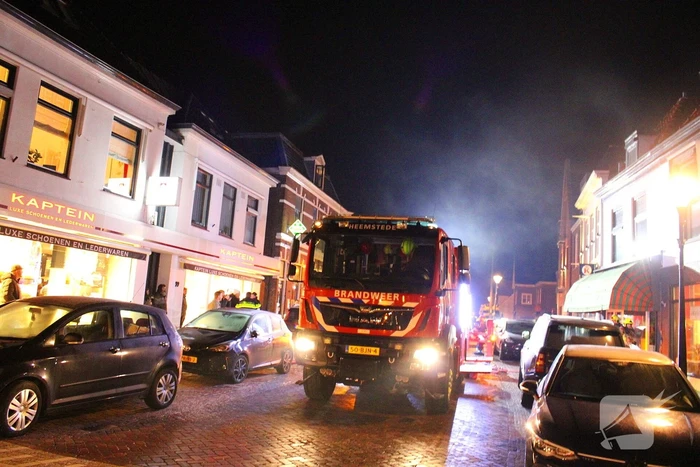 Veel rook bij brand in woning