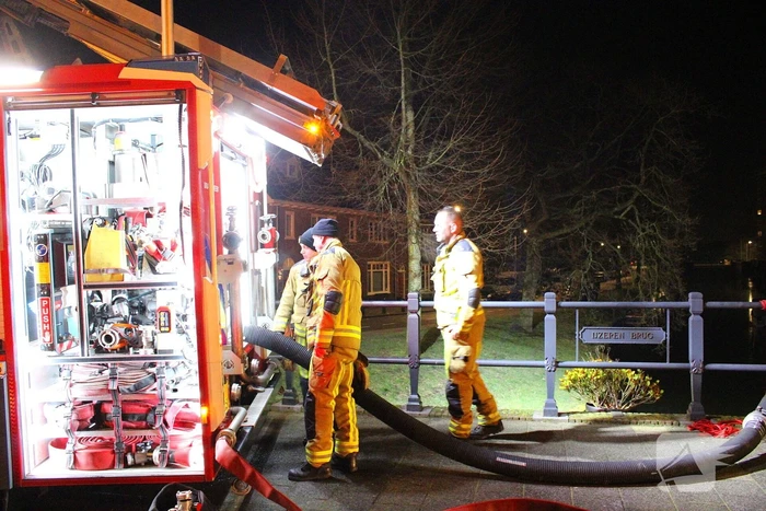 Veel rook bij brand in woning