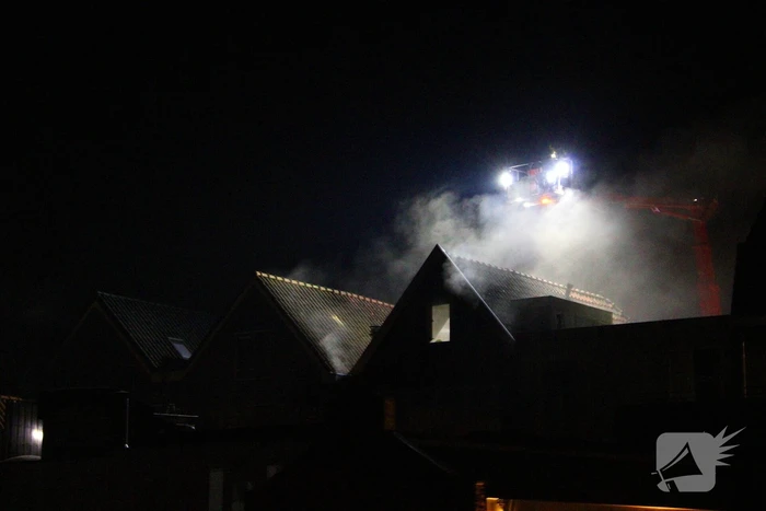 Veel rook bij brand in woning