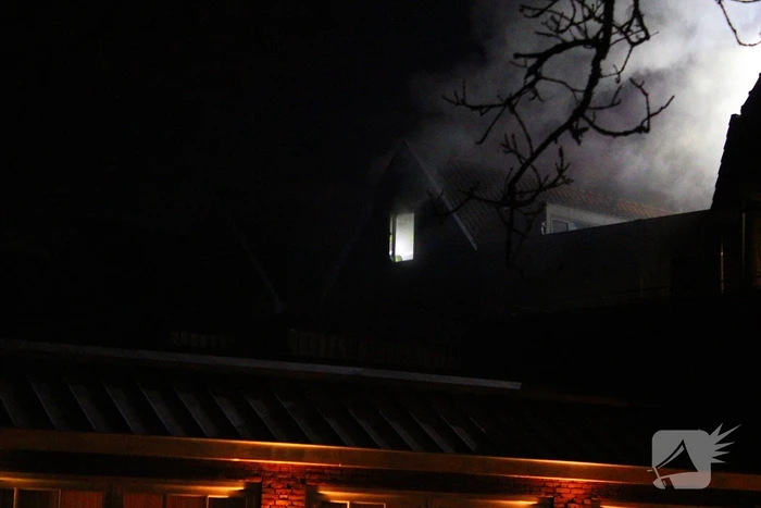 Veel rook bij brand in woning