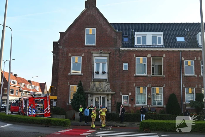 Meerdere brandweerwagens ingezet voor woningbrand
