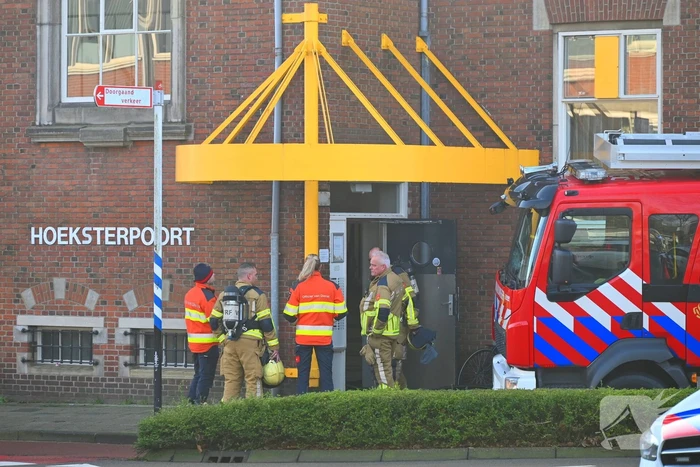 Meerdere brandweerwagens ingezet voor woningbrand