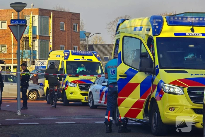 Traumahelikopter landt in woonwijk