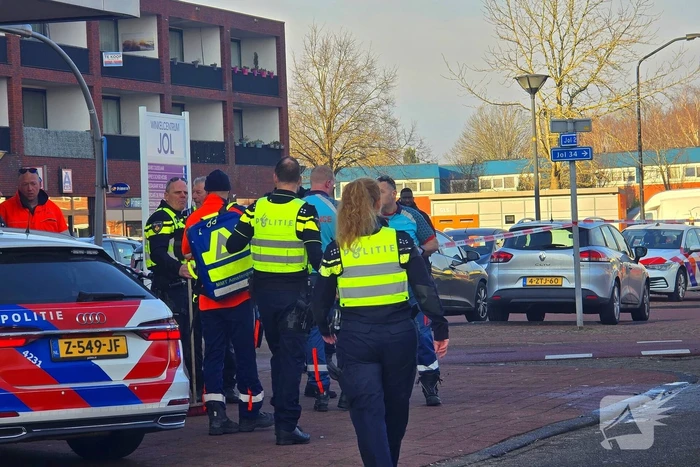 Traumahelikopter landt in woonwijk