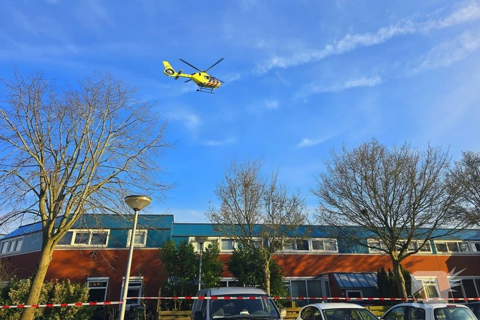 Traumahelikopter landt in woonwijk