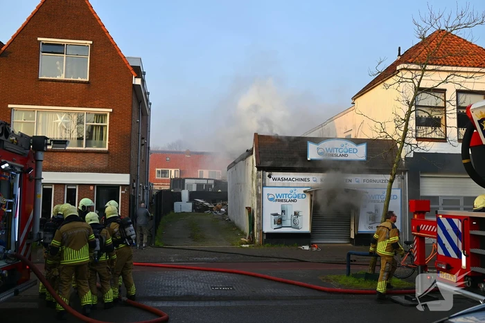 Flinke rookontwikkeling bij brand in winkel