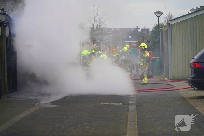 Veel schade door brand in bestelbus