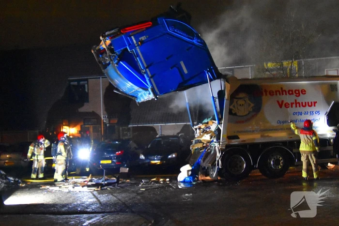 Brand in vuilniswagen