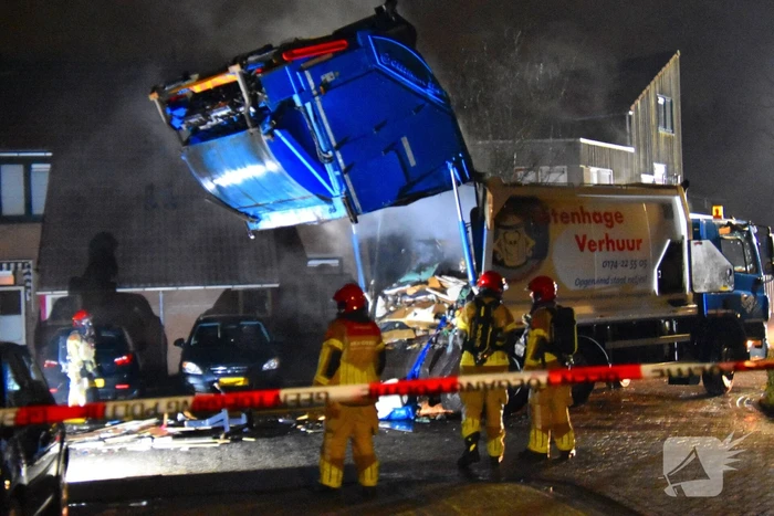 Brand in vuilniswagen