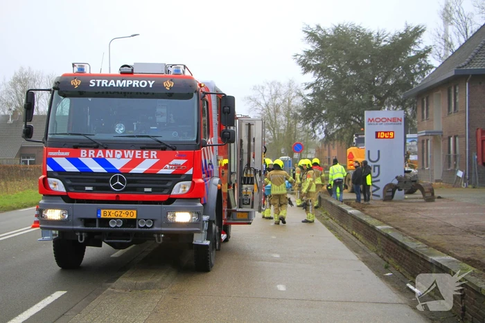 Gasleiding geraakt bij graafwerkzaamheden, fietspad afgesloten