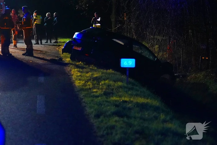 Trekker en auto in botsing