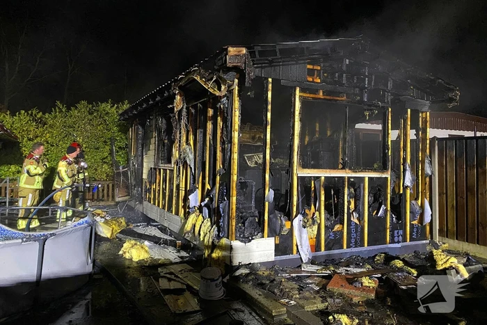 Chalet op camping compleet verwoest door brand