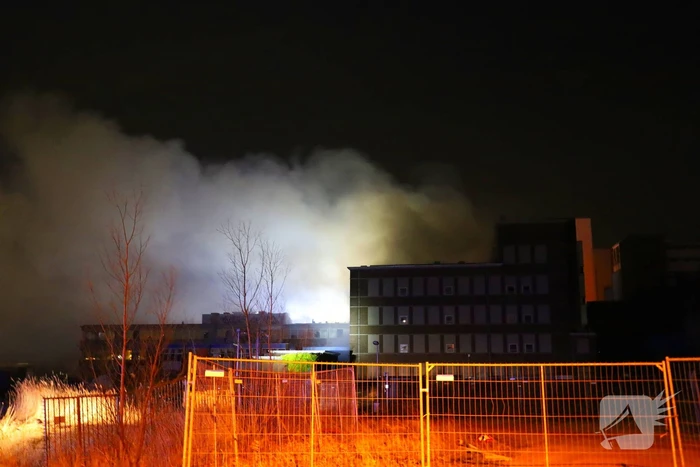 Grote brand in leegstaand pand