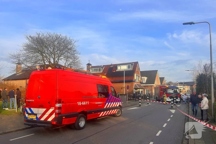 Aangetroffen spullen langs waterkant blijken na zoekactie van visser