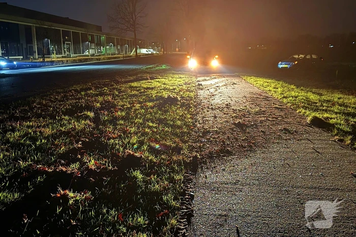Auto vliegt uit bocht, Bestuurder aangehouden