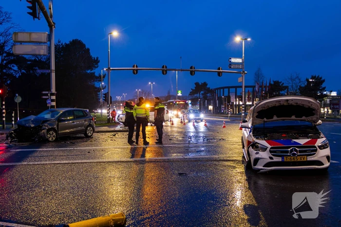 Forse schade na ongeval met politieauto