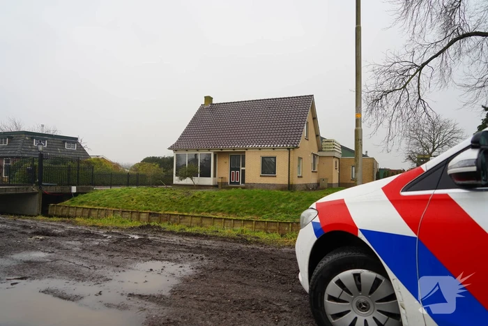Politie treft mogelijk drugslab aan, twee aanhoudingen