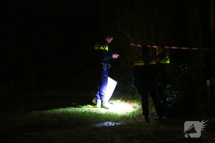 Zwaargewonde aangetroffen in tuin van woning