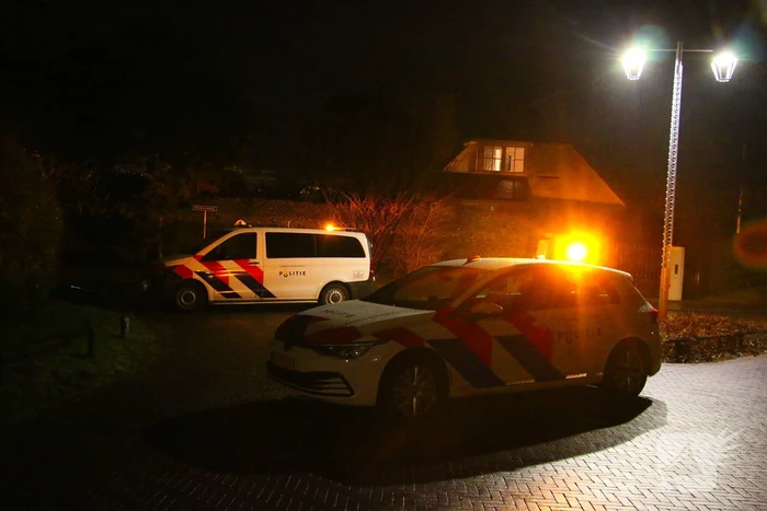 Zwaargewonde aangetroffen in tuin van woning