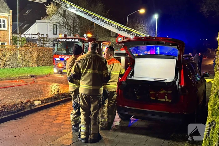 Veel rook bij brand in woning