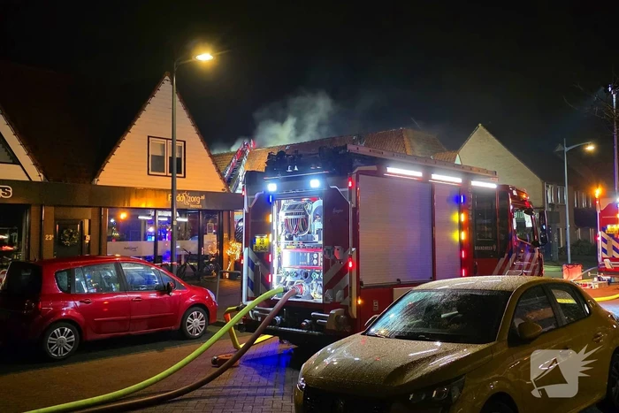 Zeer grote brand in fietsenwinkel