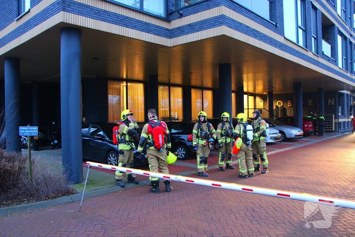 Flinke rook ontwikkeling bij grote brand in appartement