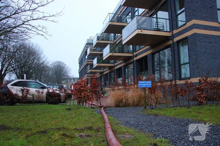 Flinke rook ontwikkeling bij grote brand in appartement