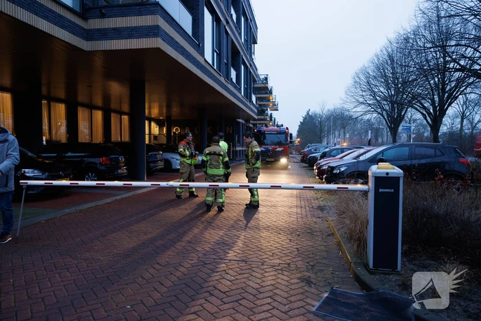 Flinke rook ontwikkeling bij grote brand in appartement