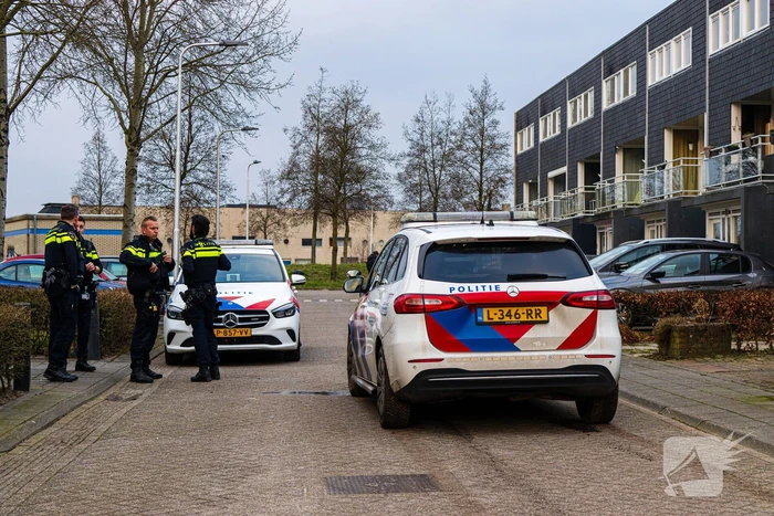 Politieauto kapot na achtervolging, verdachte aangehouden