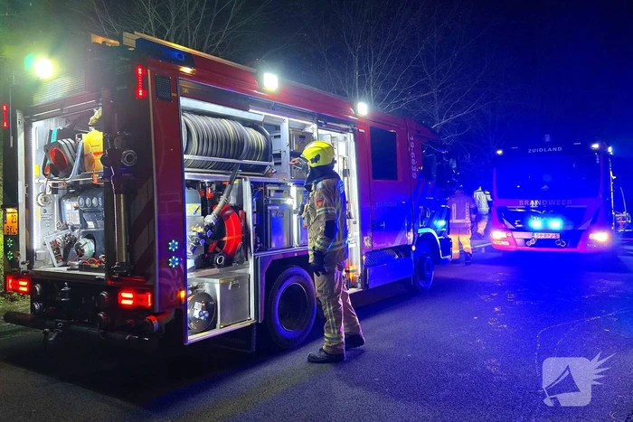Grote uitslaande brand in woning
