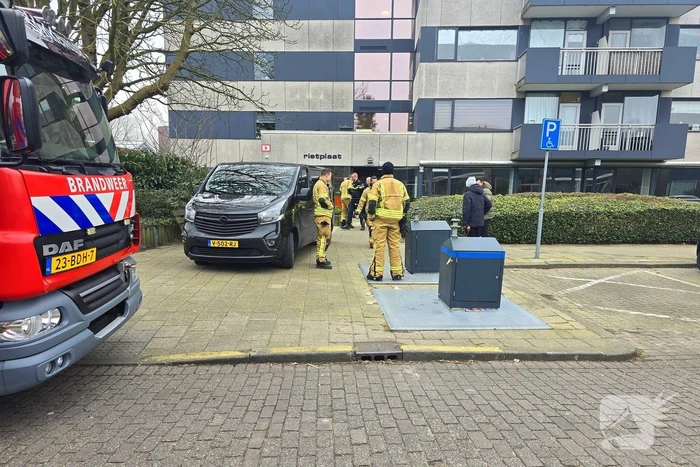 Rook in pand door slijpwerkzaamheden