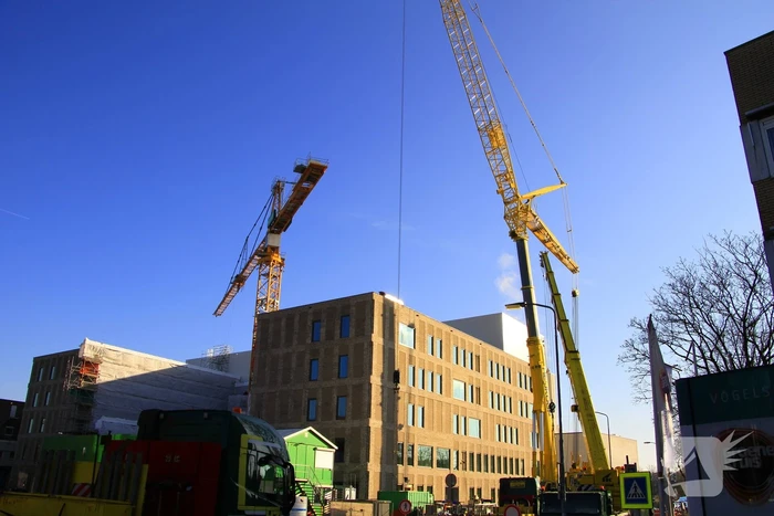 Torenkraan bij nieuwbouw ziekenhuis wordt verwijderd